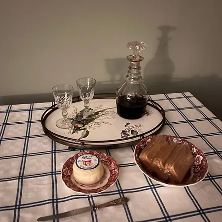 Estúdio Histórico Século Xix Com Varanda E Vistas A Baixa Apartamento