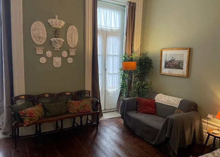Estudio Historico Seculo Xix Com Varanda E Vistas A Baixa Porto