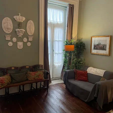 Estudio Historico Seculo Xix Com Varanda E Vistas A Baixa Porto