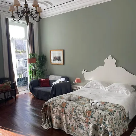 Estúdio Histórico século XIX com Varanda e Vistas para a Baixa Appartement *